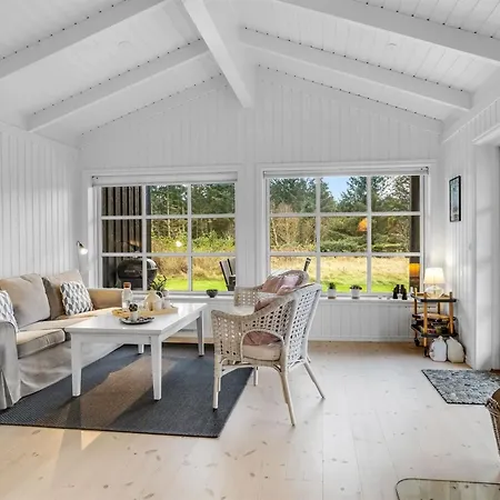 Ljupco - 950m From The Sea By Interhome Saltum