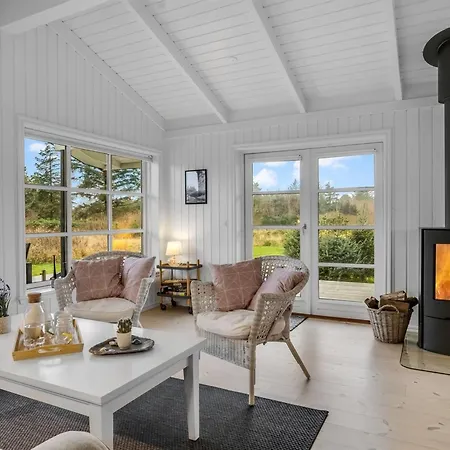 Ljupco - 950m From The Sea By Interhome